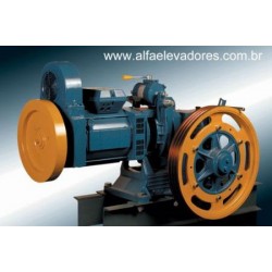 MÁQUINA DE TRAÇÃO