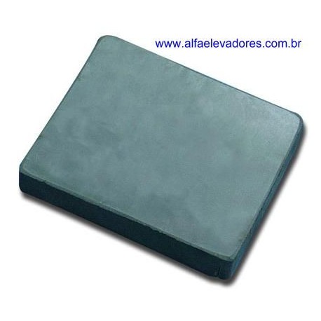 BASE DE BORRACHA 100 X 100 MM PARA MÁQUINA