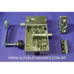 TRINCO PARA PORTA EV DIREITA ACIONAMENTO FRONTAL