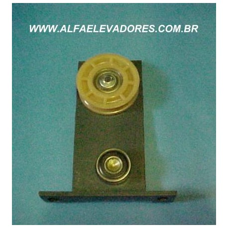 SUPORTE COM ROLDANA E EXCENTRICO PARA SUSPENÇÃO DE PORTA